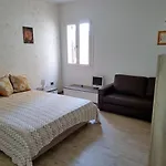 Toto شقة فندقية