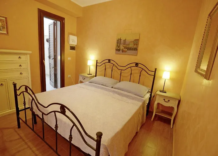Toto Aparthotel 3*