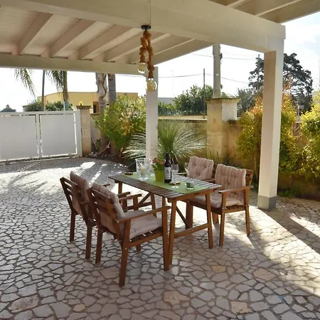 Toto 3*